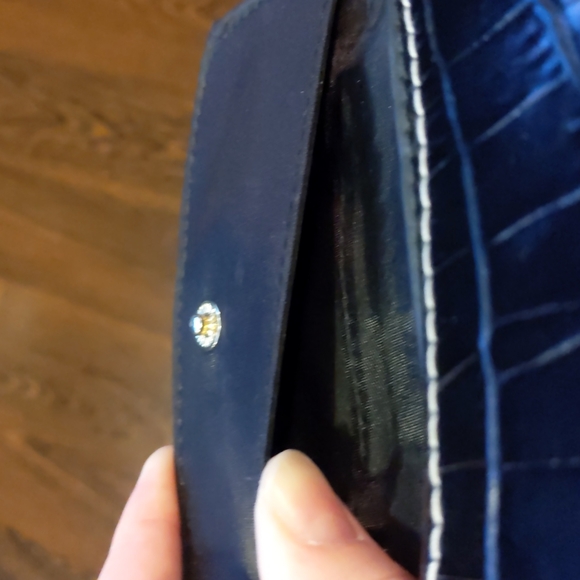 Black faux Croc wallet - Picture 5 of 6